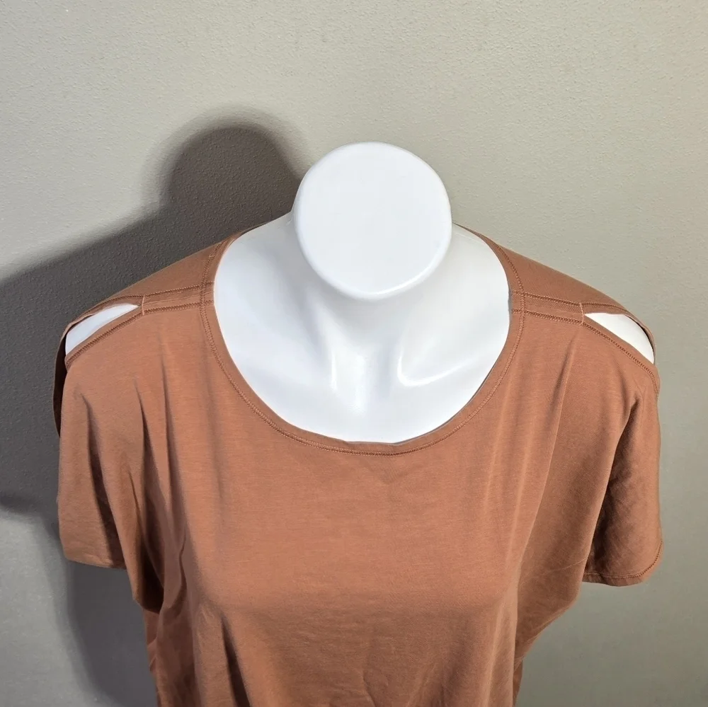 Lululemon Renew the Day Short Sleeve  Canyon Rock